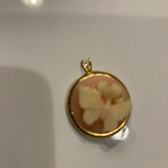 Vintage Trifari Gold and Cream Butterfly Pendant - Picture 7 of 7